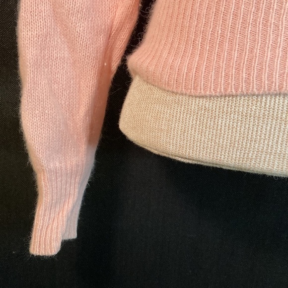 Vintage 80’s Andrew St John angora sweater. C108 Size L. Fits medium. Pink - Picture 3 of 5